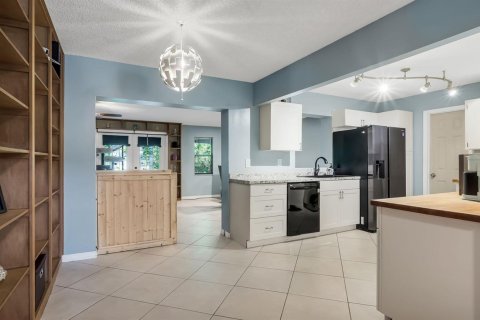 Купить виллу или дом в Лейк-Уорт, Флорида 4 комнаты, 152.92м2, № 2083919 - фото 14