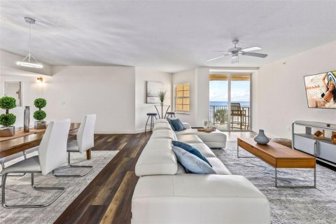 Condo in Daytona Beach Shores, Florida, 3 bedrooms  № 2117177 - photo 10