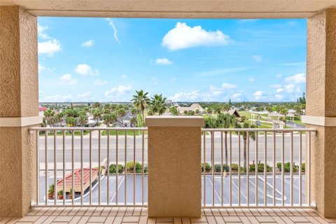 Condo in Daytona Beach Shores, Florida, 3 bedrooms  № 2117177 - photo 19