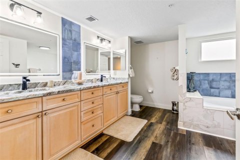 Condo in Daytona Beach Shores, Florida, 3 bedrooms  № 2117177 - photo 30
