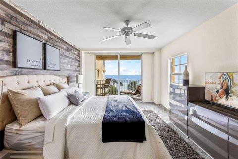 Condo in Daytona Beach Shores, Florida, 3 bedrooms  № 2117177 - photo 26