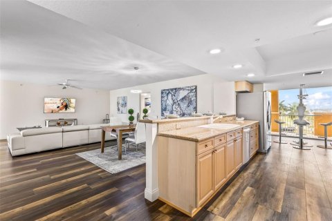 Condo in Daytona Beach Shores, Florida, 3 bedrooms  № 2117177 - photo 15