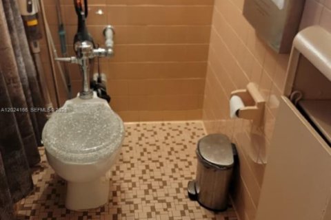 Condominio en alquiler en Miami Beach, Florida, 1 dormitorio, 67.82 m2 № 2085908 - foto 10