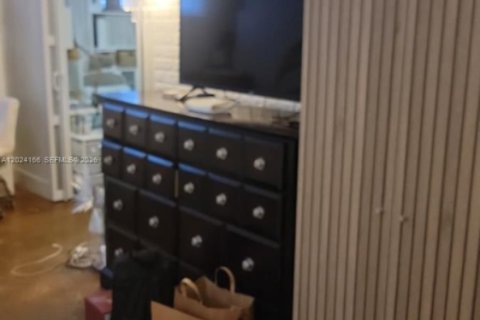 Condominio en alquiler en Miami Beach, Florida, 1 dormitorio, 67.82 m2 № 2085908 - foto 3