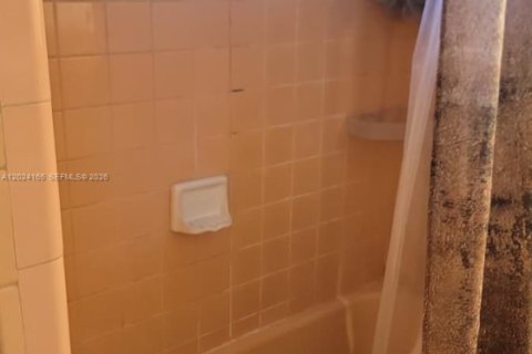 Condominio en alquiler en Miami Beach, Florida, 1 dormitorio, 67.82 m2 № 2085908 - foto 9