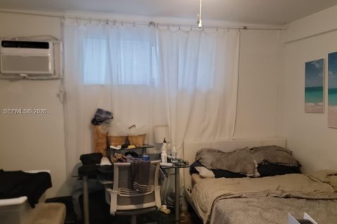 Condominio en alquiler en Miami Beach, Florida, 1 dormitorio, 67.82 m2 № 2085908 - foto 12