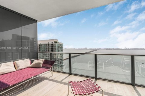 Copropriété à louer à Miami, Floride: 2 chambres, 110.18 m2 № 1999017 - photo 12