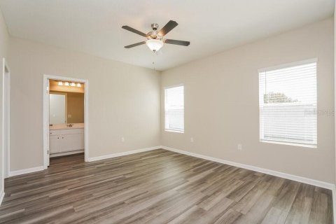 Villa ou maison à louer à Ruskin, Floride: 3 chambres, 127.46 m2 № 2406235 - photo 10