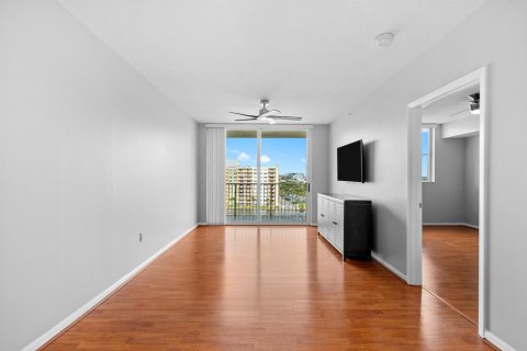 Condominio en alquiler en Fort Lauderdale, Florida, 1 dormitorio, 73.39 m2 № 2077400 - foto 3