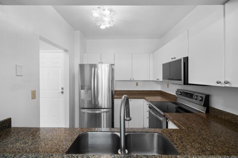 Condominio en alquiler en Fort Lauderdale, Florida, 1 dormitorio, 73.39 m2 № 2077400 - foto 10