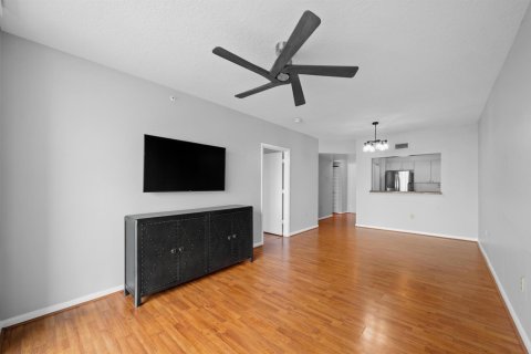 Condominio en alquiler en Fort Lauderdale, Florida, 1 dormitorio, 73.39 m2 № 2077400 - foto 5