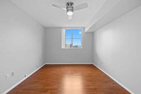 Condominio en alquiler en Fort Lauderdale, Florida, 1 dormitorio, 73.39 m2 № 2077400 - foto 12