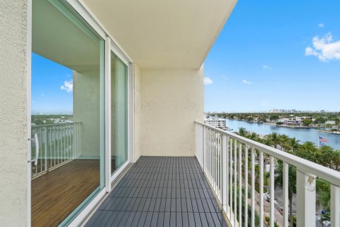 Condominio en alquiler en Fort Lauderdale, Florida, 1 dormitorio, 73.39 m2 № 2077400 - foto 22