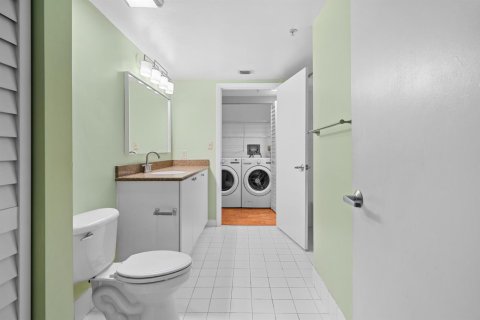 Condominio en alquiler en Fort Lauderdale, Florida, 1 dormitorio, 73.39 m2 № 2077400 - foto 17