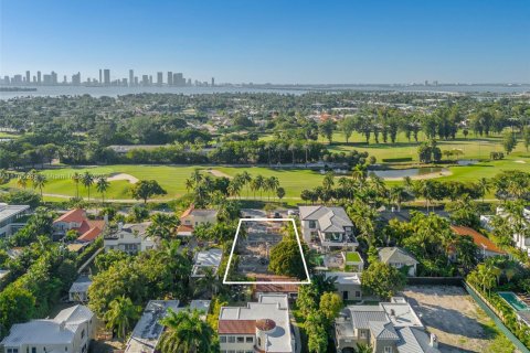 Casa en venta en Miami Beach, Florida, 5 dormitorios, 482.81 m2 № 1973564 - foto 16
