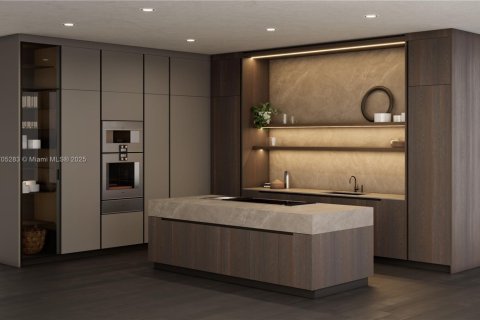 Casa en venta en Miami Beach, Florida, 5 dormitorios, 482.81 m2 № 1973564 - foto 12