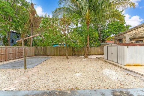 Снять в аренду виллу или дом в Майами, Флорида 2 спальни, 89.37м2, № 2050907 - фото 17