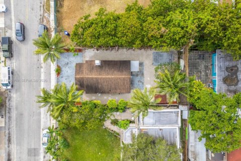 Снять в аренду виллу или дом в Майами, Флорида 2 спальни, 89.37м2, № 2050907 - фото 30