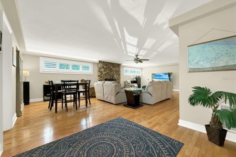 House in New Smyrna Beach, Florida 4 bedrooms, 341.32 sq.m. № 2099956 - photo 19