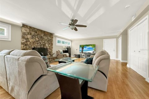 House in New Smyrna Beach, Florida 4 bedrooms, 341.32 sq.m. № 2099956 - photo 21