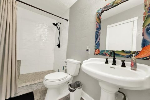 House in New Smyrna Beach, Florida 4 bedrooms, 341.32 sq.m. № 2099956 - photo 26