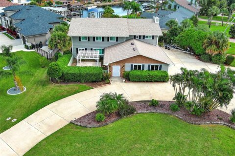 Casa en New Smyrna Beach, Florida 4 dormitorios, 341.32 m2 № 2099956