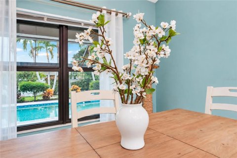 Villa ou maison à vendre à Cape Coral, Floride: 3 chambres, 170.75 m2 № 2395543 - photo 22