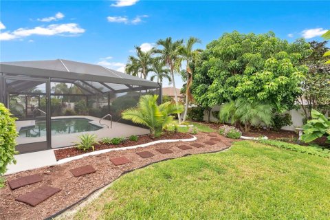 Villa ou maison à vendre à Cape Coral, Floride: 3 chambres, 170.75 m2 № 2395543 - photo 5
