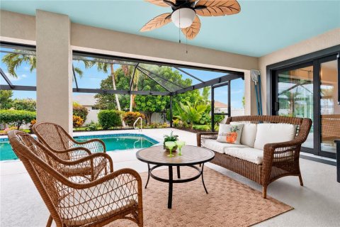 Villa ou maison à vendre à Cape Coral, Floride: 3 chambres, 170.75 m2 № 2395543 - photo 4