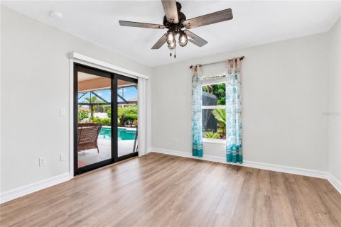 Villa ou maison à vendre à Cape Coral, Floride: 3 chambres, 170.75 m2 № 2395543 - photo 30