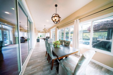 Villa ou maison à vendre à Orlando, Floride: 5 chambres, 367.52 m2 № 2129998 - photo 25