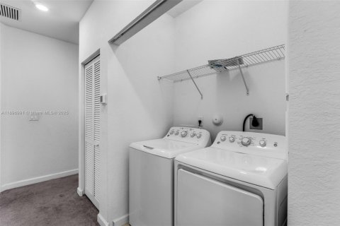 Купить таунхаус в Хомстед, Флорида 3 спальни, 157.47м2, № 2081526 - фото 25