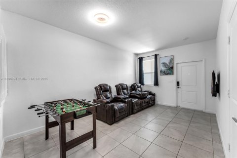 Купить таунхаус в Хомстед, Флорида 3 спальни, 157.47м2, № 2081526 - фото 7
