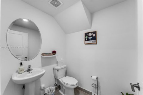 Купить таунхаус в Хомстед, Флорида 3 спальни, 157.47м2, № 2081526 - фото 8