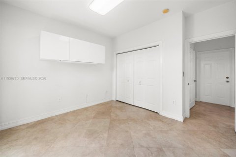 Купить виллу или дом в Майами, Флорида 5 спален, 319.49м2, № 1997453 - фото 26