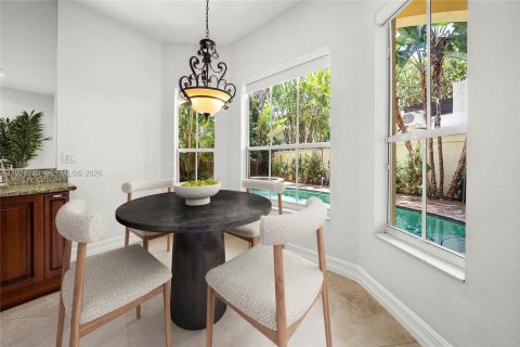 Купить виллу или дом в Майами, Флорида 5 спален, 319.49м2, № 1997453 - фото 17