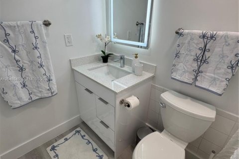 Condo in Hollywood, Florida  № 2326140 - photo 20