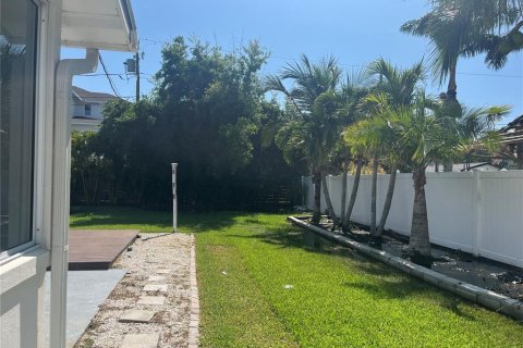 Casa en alquiler en Saint Petersburg, Florida, 3 dormitorios, 104.79 m2 № 1805455 - foto 7