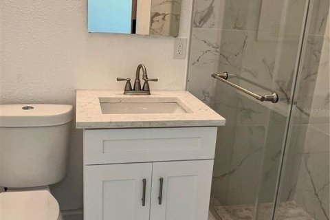Casa en alquiler en Saint Petersburg, Florida, 3 dormitorios, 104.79 m2 № 1805455 - foto 3