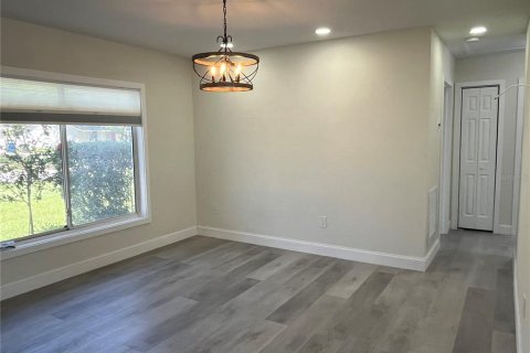 Casa en alquiler en Saint Petersburg, Florida, 3 dormitorios, 104.79 m2 № 1805455 - foto 15