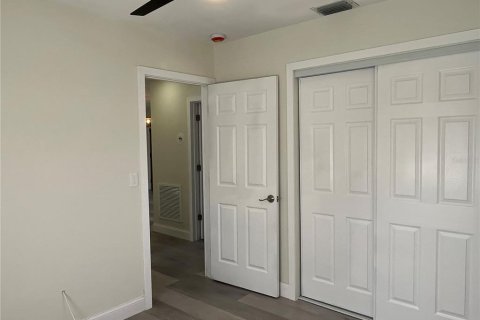 Casa en alquiler en Saint Petersburg, Florida, 3 dormitorios, 104.79 m2 № 1805455 - foto 29