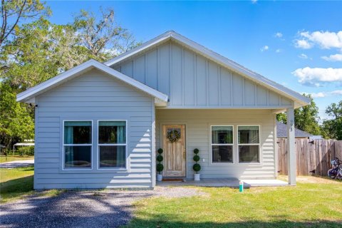House in Lake Butler, Florida 3 bedrooms, 119.84 sq.m. № 2258201