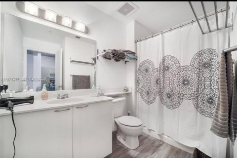 Appartement à louer à Miami, Floride: 1 chambre № 2046097 - photo 4