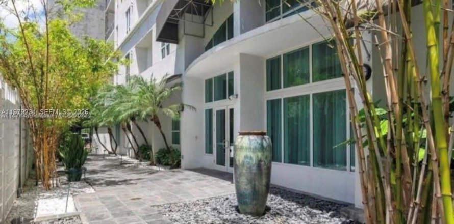 Appartement à Miami, Floride 1 chambre № 2046097