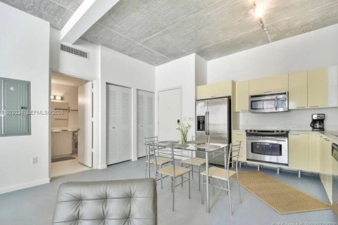 Appartement à louer à Miami, Floride: 1 chambre № 2046097 - photo 10