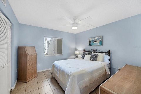 Condo in Englewood, Florida, 2 bedrooms  № 1826261 - photo 29