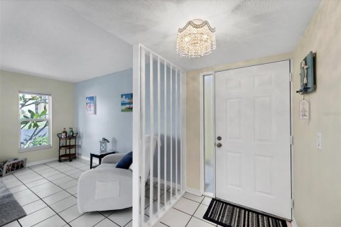 Condo in Englewood, Florida, 2 bedrooms  № 1826261 - photo 8