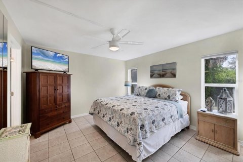 Condo in Englewood, Florida, 2 bedrooms  № 1826261 - photo 24