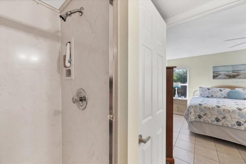 Condo in Englewood, Florida, 2 bedrooms  № 1826261 - photo 28