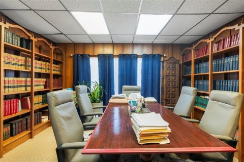 Propiedad comercial en venta en Daytona Beach, Florida, 133.41 m2 № 1268370 - foto 18